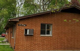 21 W Parkwood Dr
