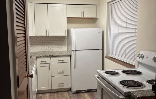 1 bed, 1 bath, 600 sqft, $950, Unit Apt C