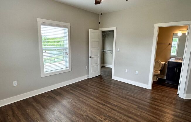 3 beds, 2.5 baths, 1,425 sqft, $1,880, Unit D101