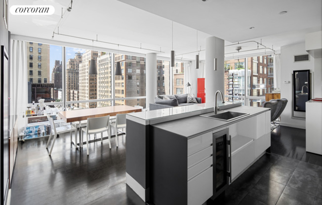 166 W 18 ST