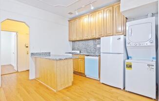 3 beds, 1 bath, $4,375, Unit 2-F