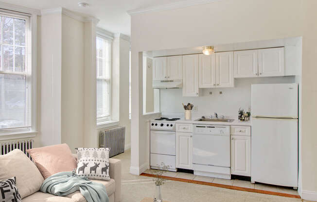 1 bed, 1 bath, 448 sqft, $2,650