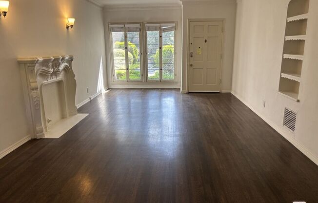 443 S. Norton Avenue