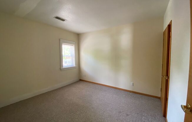7218 North