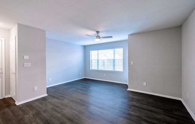 1 bed, 1 bath, 525 sqft, $1,150, Unit 1020