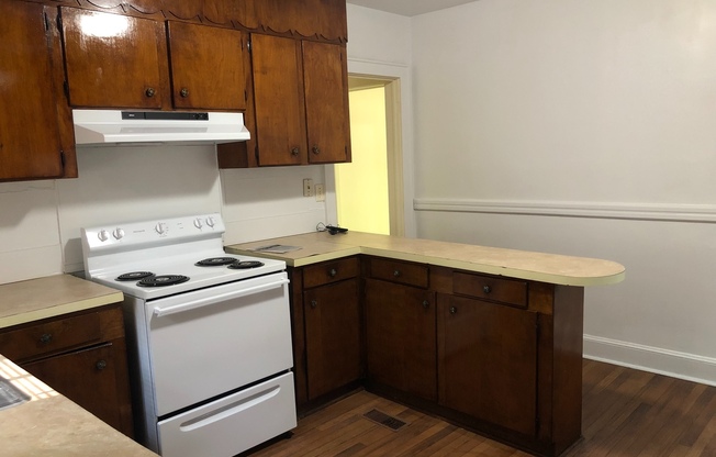 2 beds, 1 bath, $1,000