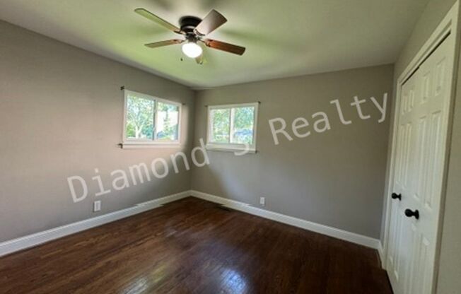 4 beds, 2 baths, $1,500