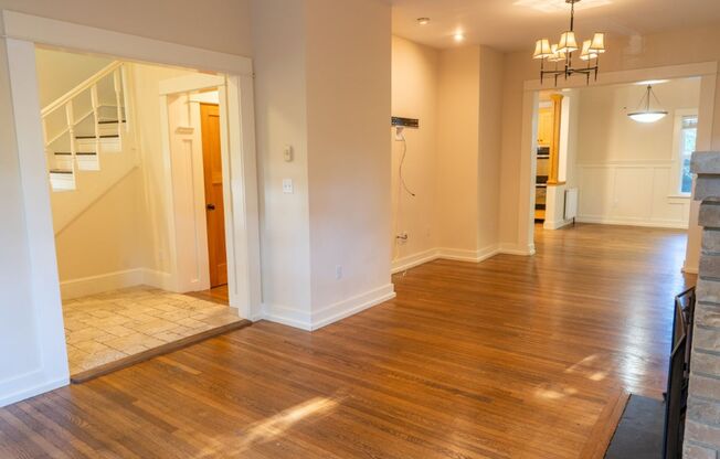 3Bd/2.75Ba Seattle House