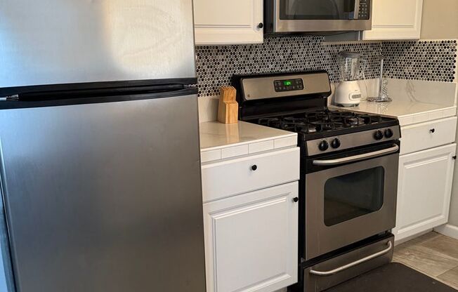 Charming 3-Bedroom Home Near UNLV & the Strip