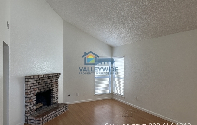 541 SAN VICENTE CT