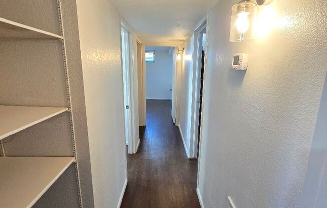 2 beds, 1 bath, $1,400, Unit # DOWNSTAIRS