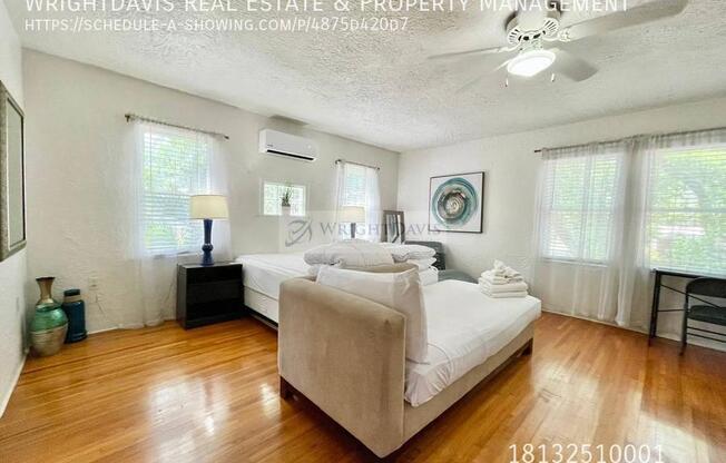 6601 1/2 N NAVIN AVE