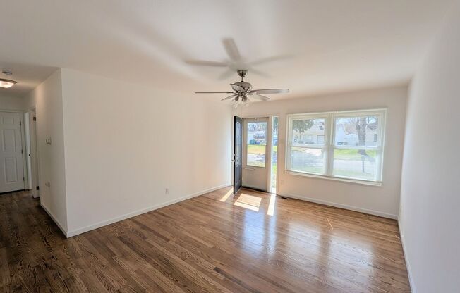 Stylish Santa Maria Stunner - **1/2 off First Month's Rent!!**
