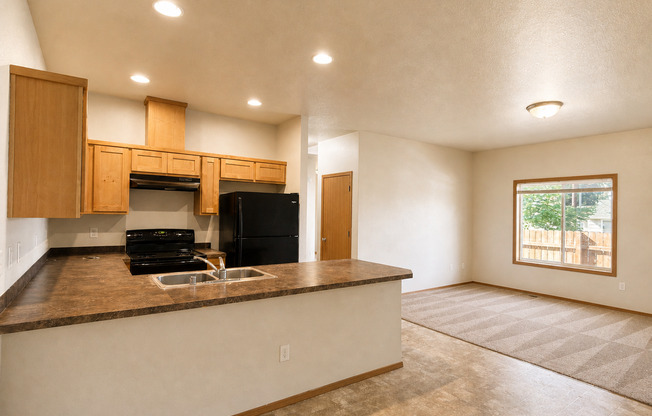 Spacious Townhouse for Lease in Vancouver - 4825 NE 124th Ct