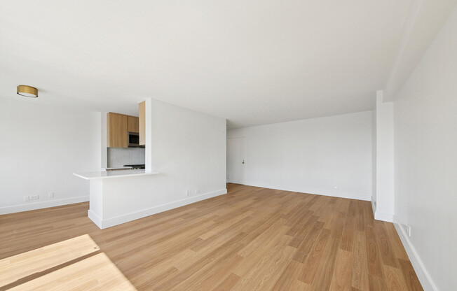 1 bed, 1 bath, $6,700, Unit 18A