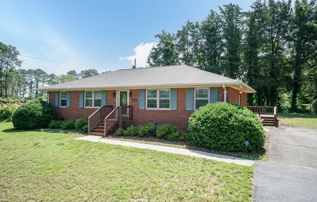 Spacious 3 Bed, 2 Bath Home with Open Floor Plan & Backyard Deck – Prime Greensboro Location!