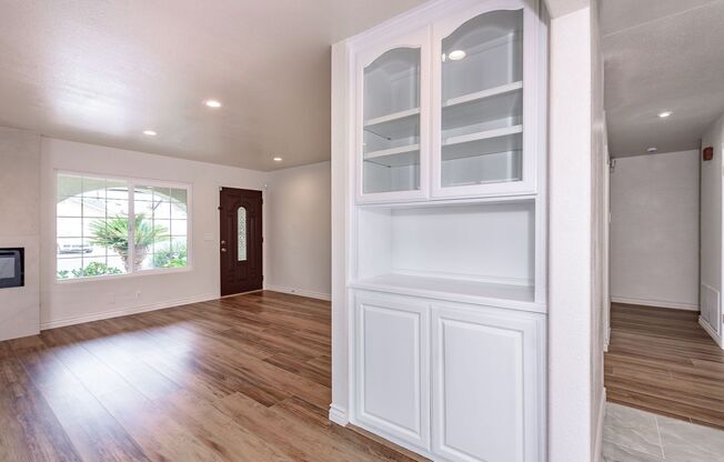 Your Newly Renovated Huntington Beach Oasis Awaits!