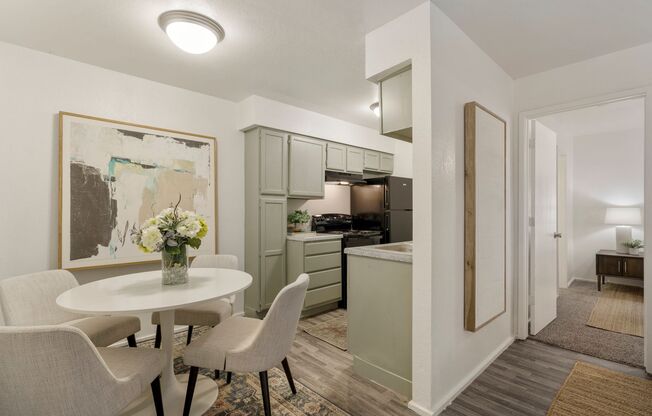 2 beds, 2 baths, 800 sqft, $999, Unit B06