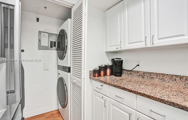 1 bed, 1 bath, $4,500, Unit # 807
