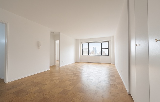 1 bed, 1 bath, $4,495, Unit 20K