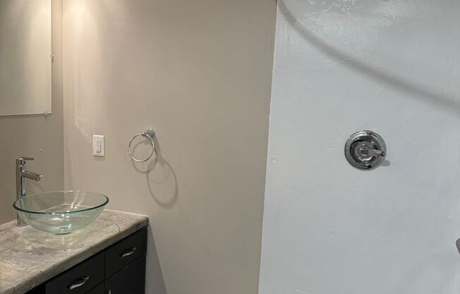 2 beds, 2 baths, 1,018 sqft, $895, Unit 322