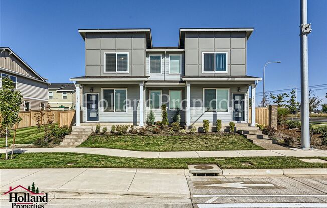 Gorgeous 3-Bedroom Single-Family Home with Fenced Yard!