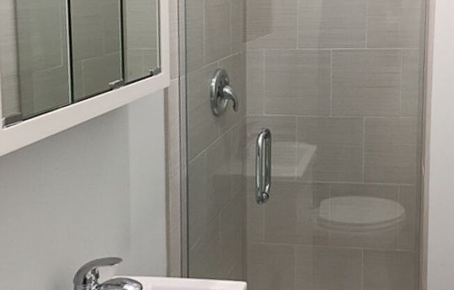 3 beds, 2 baths, 1,510 sqft, $4,100, Unit 2519-A2