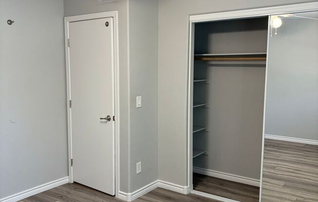 3 beds, 2.5 baths, $2,050, Unit # 1159