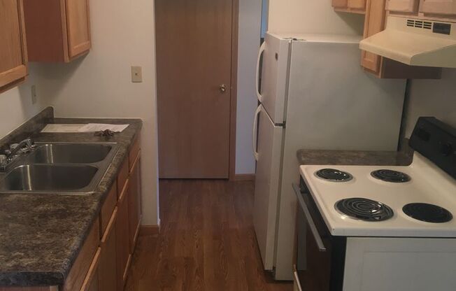 1 bed, 1 bath, $725