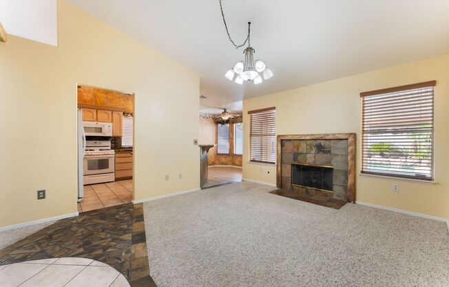 Single Story home w/ Beautiful Custom Pool!!!