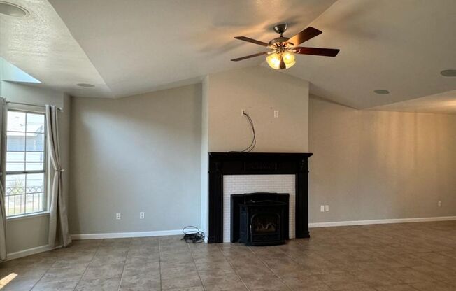 3 beds, 2 baths, $2,595