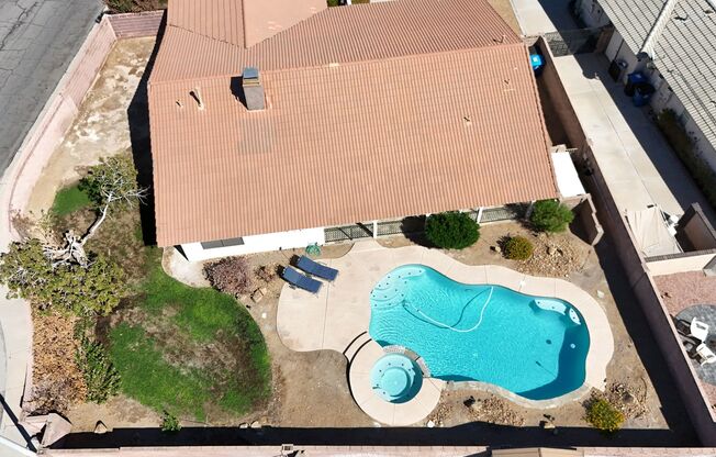 3 beds, 2 baths, $2,790