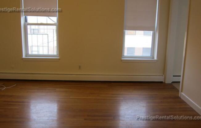 164 N BEACON
