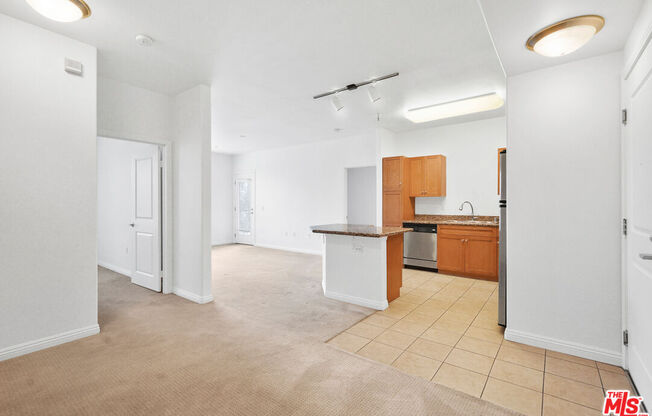 3 beds, 2 baths, 1,213 sqft, $3,600, Unit 209