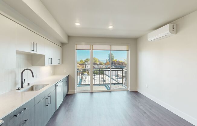 Studio, 1 bath, 454 sqft, $1,825, Unit 407