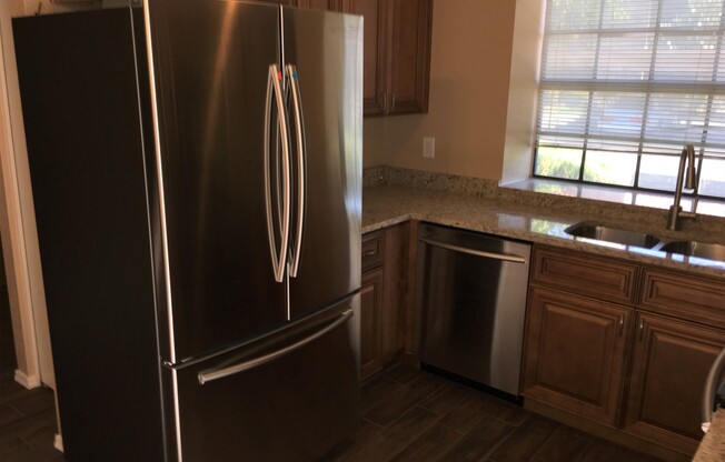 3 beds, 2 baths, $1,895, Unit Unit# 143