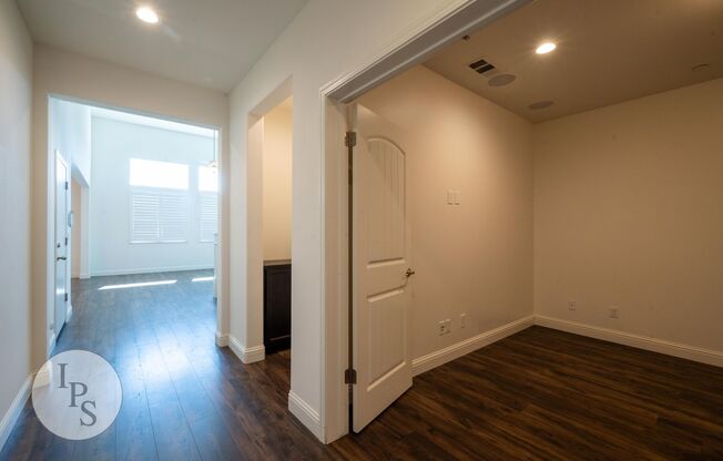 Fresno Westside Home, 4BR/3BA, Built 2019 - Lots of Amenities!