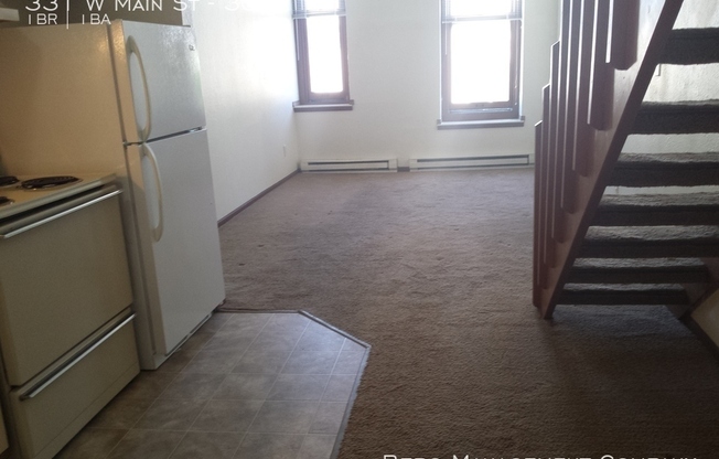 331 W MAIN ST
