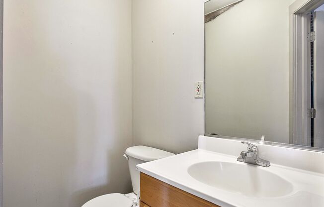 1 bed, 1.5 baths, 1,000 sqft, $1,425, Unit APT 10