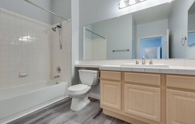 3 beds, 2 baths, $1,670