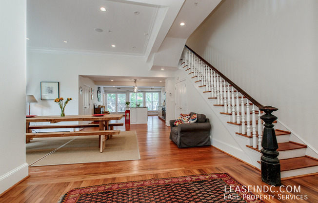 1903 3 ST NW