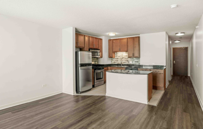 545 W KINZIE