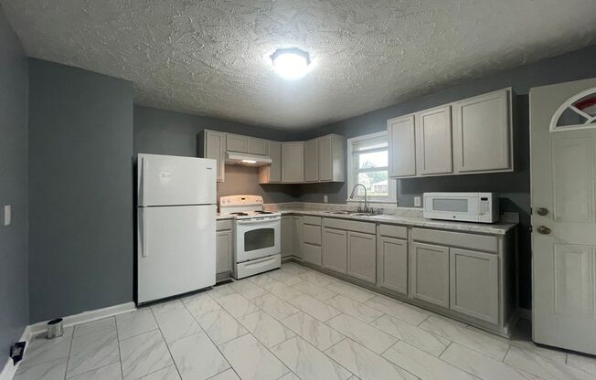 3 beds, 1 bath, $1,150