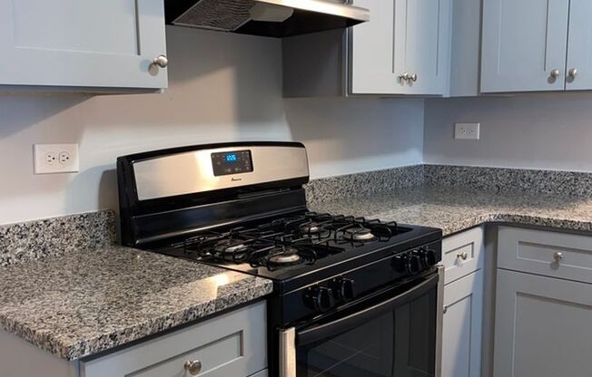 7121 West LLC