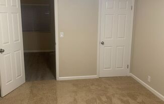 1 bed, 1 bath, $1,800, Unit B