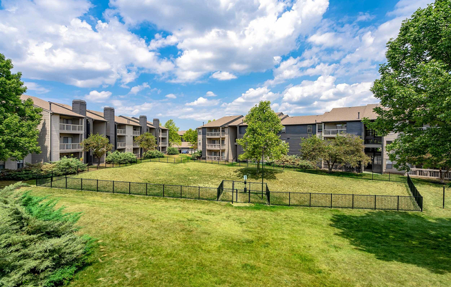 Grandview Apartments - Dog Park