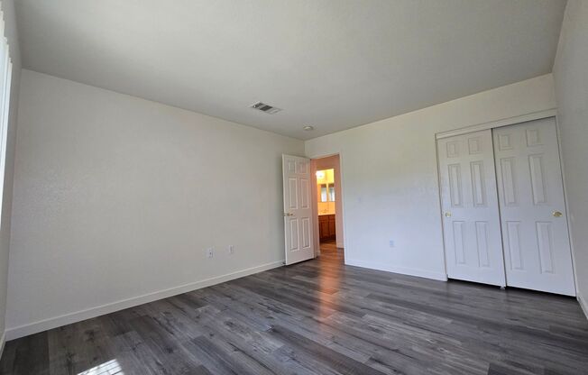 3 beds, 3 baths, $2,395