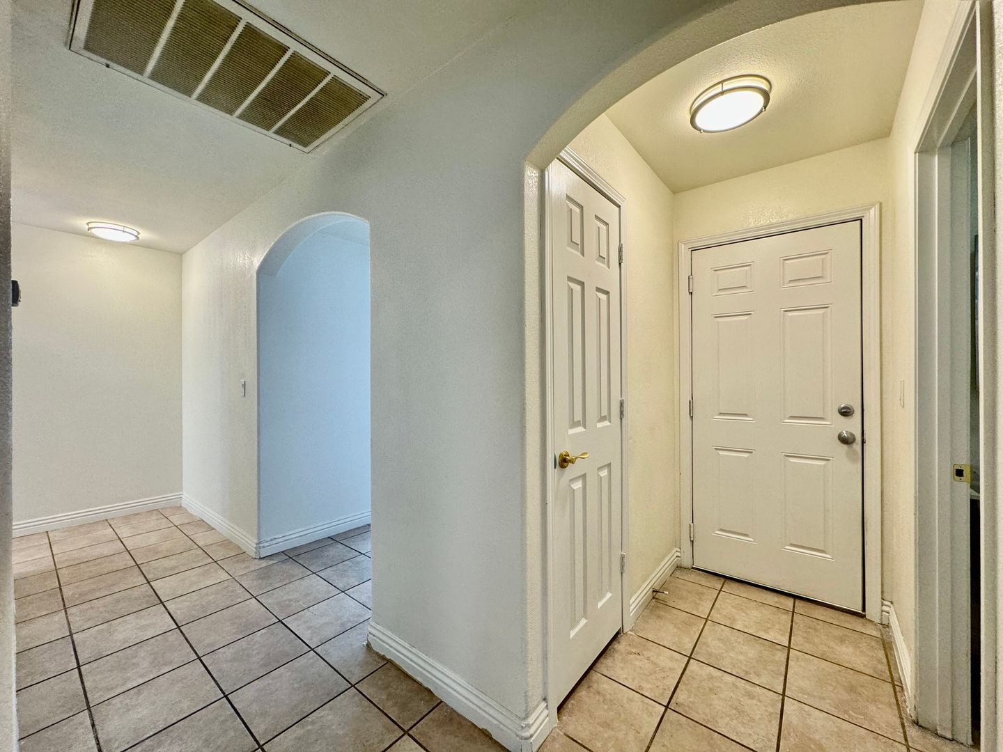 Home for Rent! 3beds W/ Pool! Recently renovated