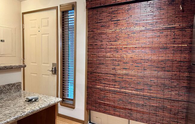 2 bed/2 bath on Greenlake. Pet Friendly! Secure Parking