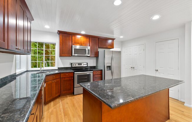 Beautiful 3-bedroom, 3-bath home on corner lot!